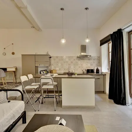 L'Atelier D'Auguste - Terrasse En Plein Coeur De Bordeaux Apartment Exterior photo
