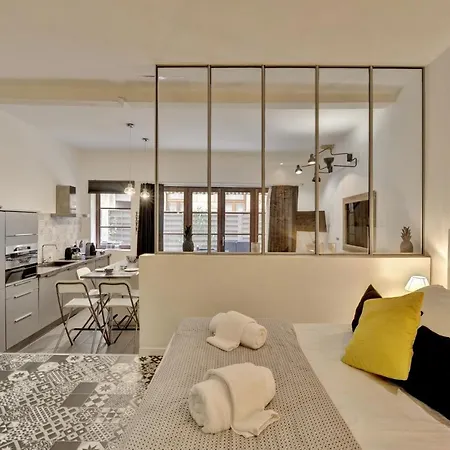 L'Atelier D'Auguste - Terrasse En Plein Coeur De Bordeaux Apartment Exterior photo